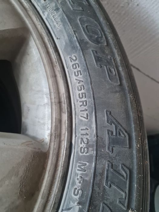 Шины запаска R17 265/65 продается