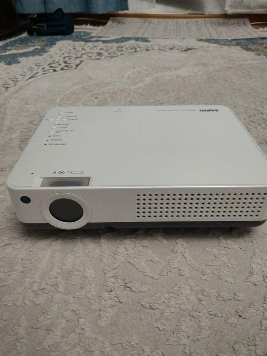 Проектор Sanyo PLC-XW55