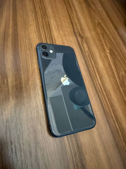 Продам IPhone 11 64Gb