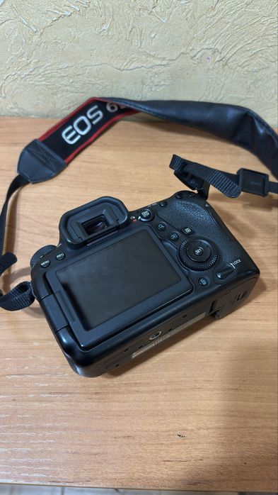 Canon 6D mark 2 (body)