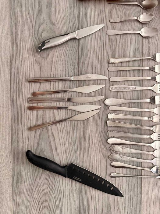 Set tacâmuri și ustensile bucătărie – metal, stare foarte bună