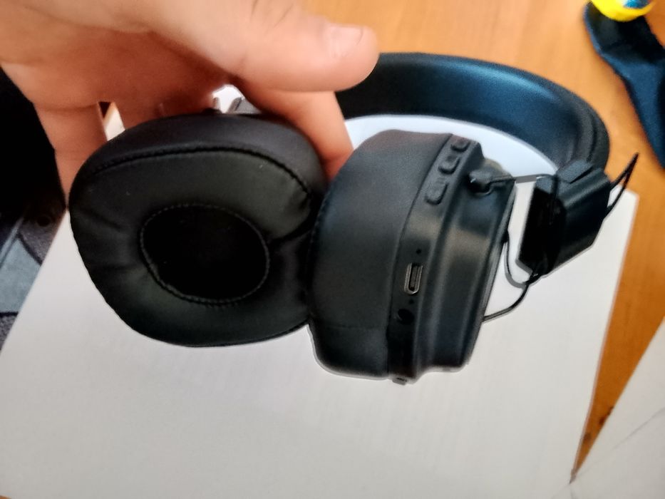 оригинальный наушни