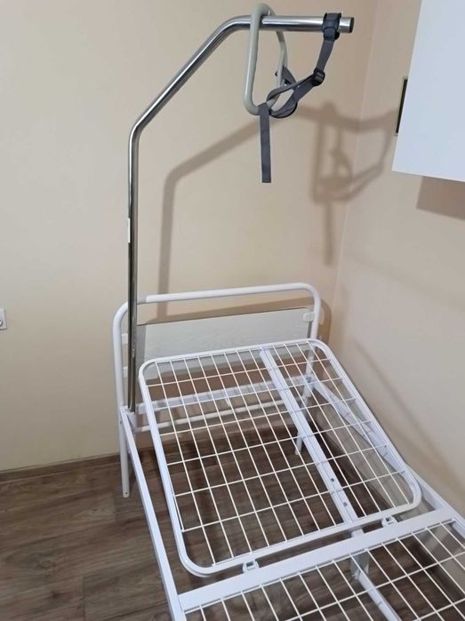 Механично болнично легло с 1 подвижна секция. С гаранция!