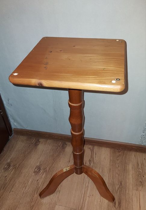 Ретро телефона маса