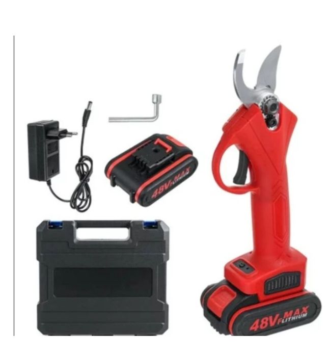 Секатор с 2 мя аккумуляторами