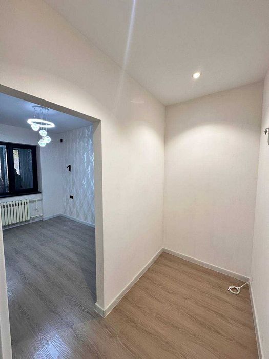 Продаётся квартира 2в3/1/5 на массиве 5