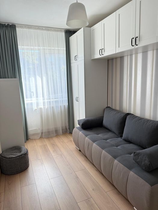 Inchiriez Apartament cu 3 Camere Central, Podu Ros