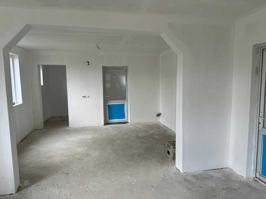 Casă D+P+M de vânzare în Vadu Izei, Maramureș – 264 mp construiți, 98.000 € negociabil