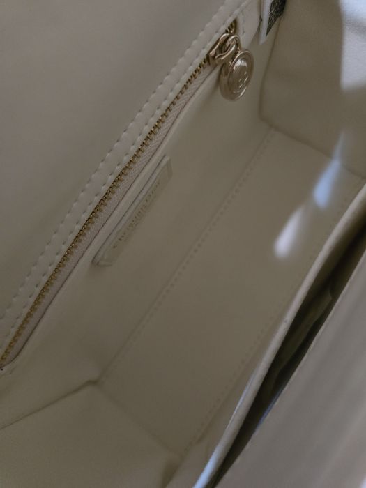 Налична чанта Lady Dior Latte