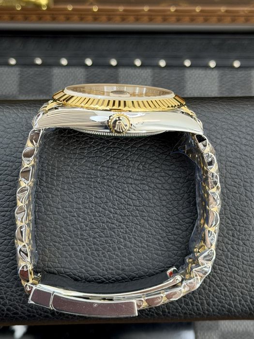 Rolex Date-Just 41 Index Champagne Dial ETA 3235