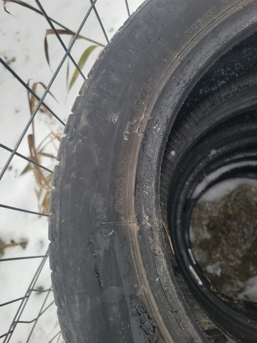 De vanzare cauciucuri