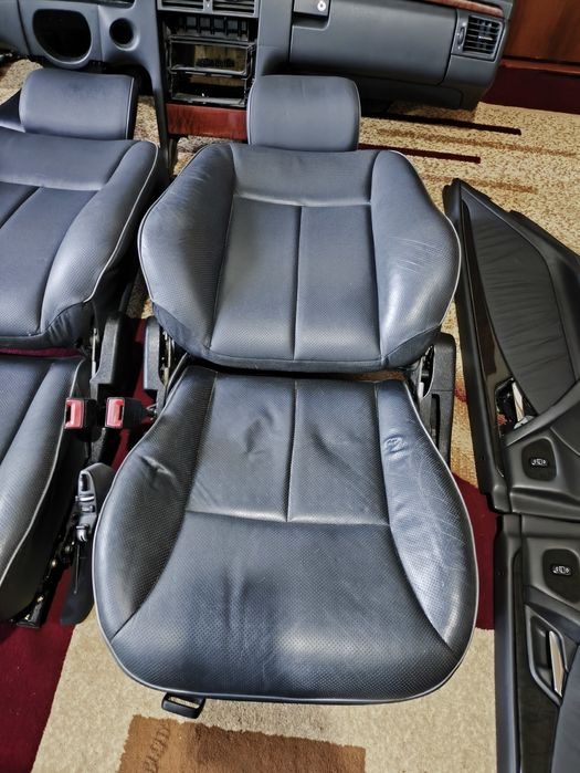 Салон Мерседес 210