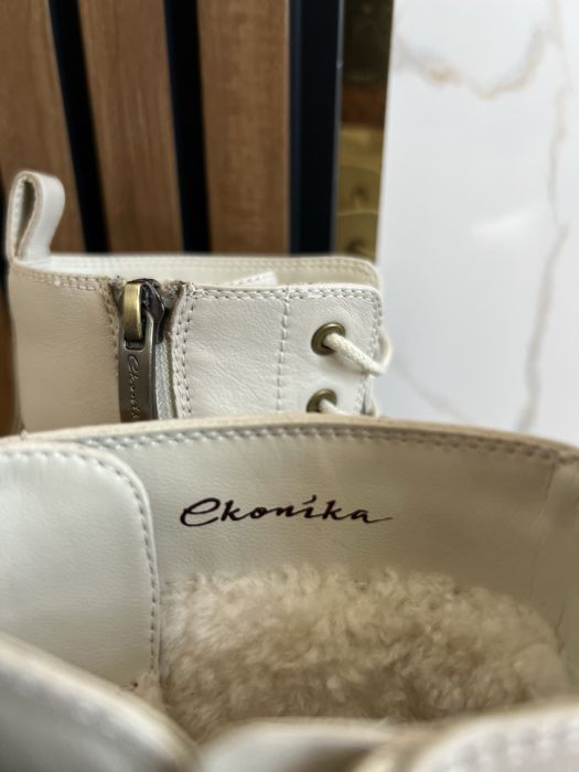 СРОЧНО ПРОДАЮ Зимние кожанные сапоги Эконика