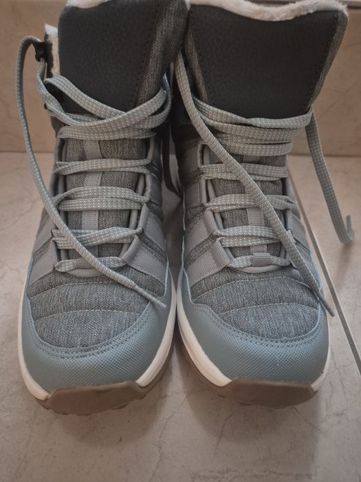 Дамски туристически обувки