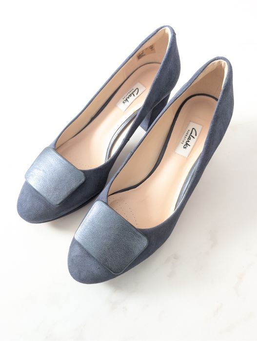 Обувь замшевая Clark's