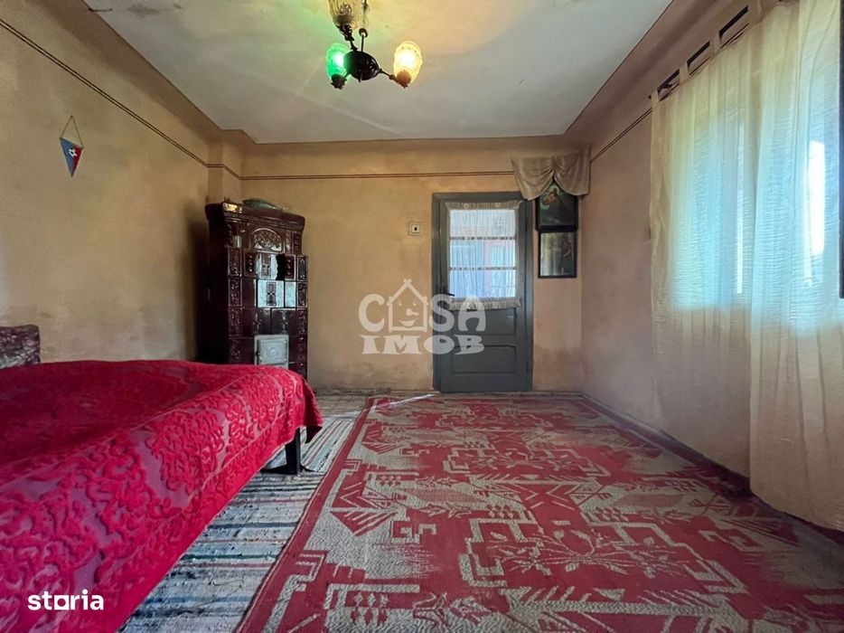 Casa la Doicesti cu teren de 1300 mp, livada si acces rapid catre Targ