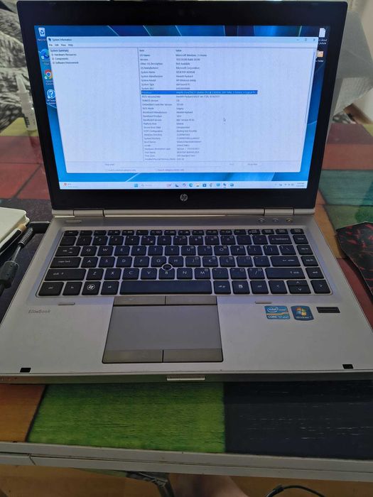 Vand laptop HP EliteBook 8460p ,i 7  , windows 11 ,metalic