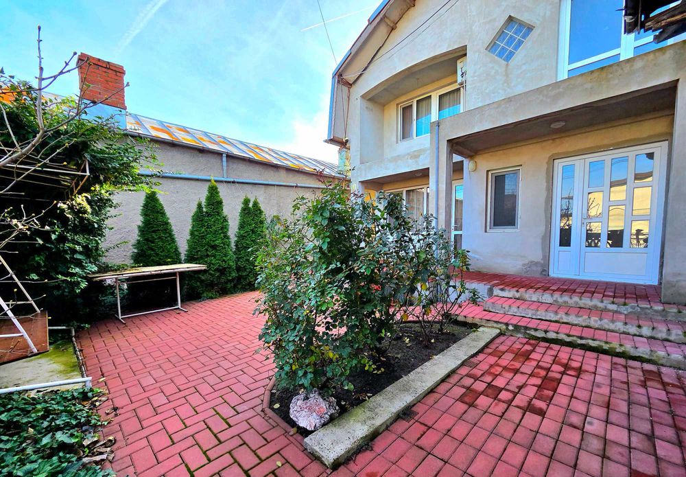 Casă spațioasă P+1+pod cu dublu acces – Str. Plevnei, Giurgiu