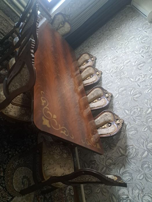 Стол стул, камот