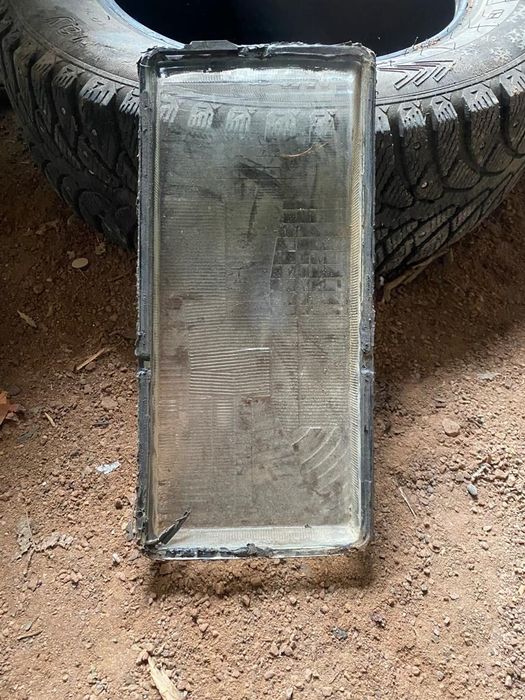 Стекло фары сатылады