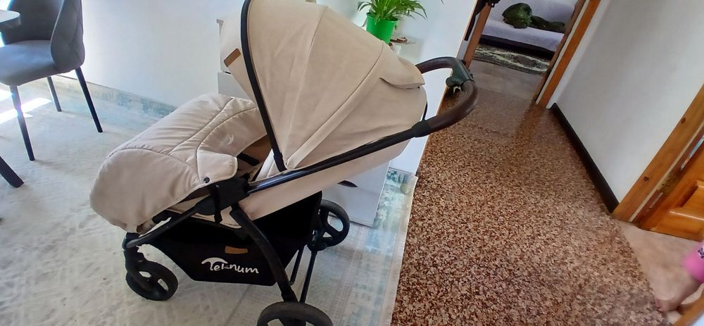 Продам коляску прогулочную.Если сегодня заберете отдам за 10