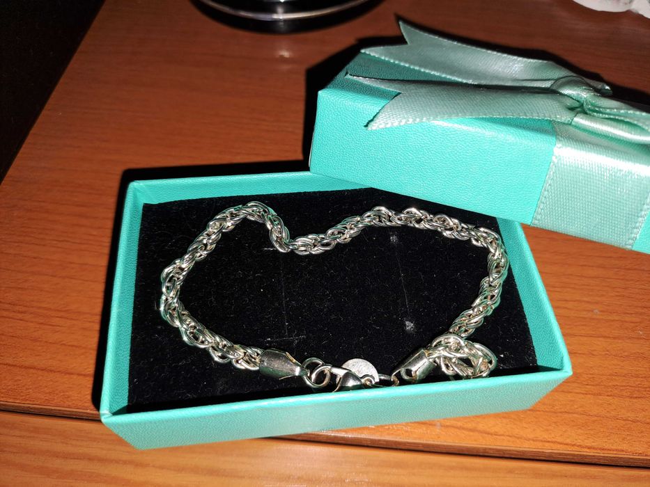 Дамска сребърна гривна 925