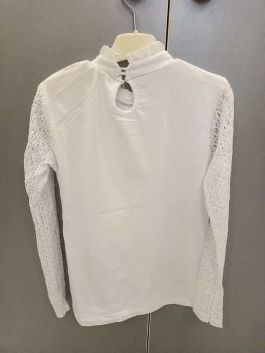 Продам блузки для девочек