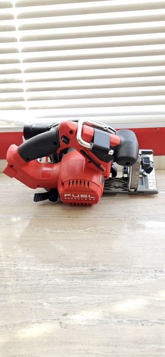 Milwaukee Циркуляр M18 CCS55