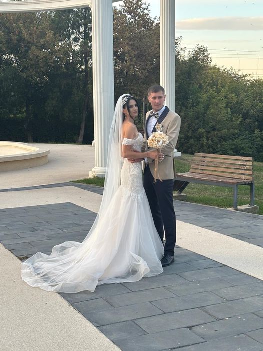 Rochie de mireasa sirena