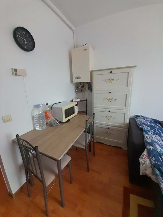 Închiriez garsonieră