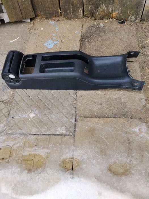 Централна конзола за голф 4