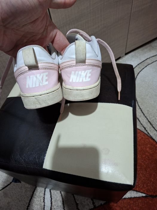 Nike,mărimea 37.