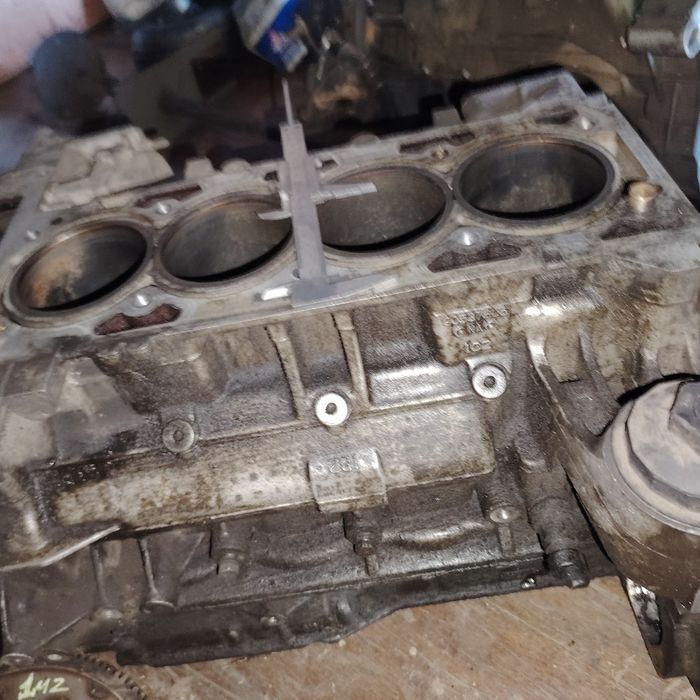 Блок двигателя опель зафиро 2.2