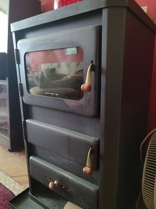 Камина Прити с водна риза