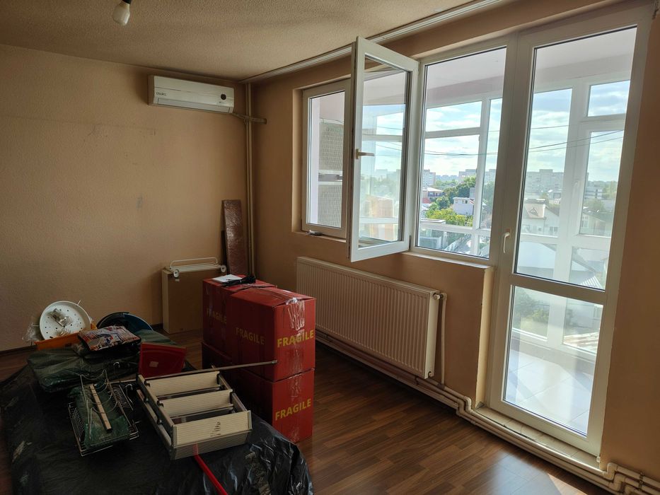 Vând apartament cu 3 camere Obregia sector 4