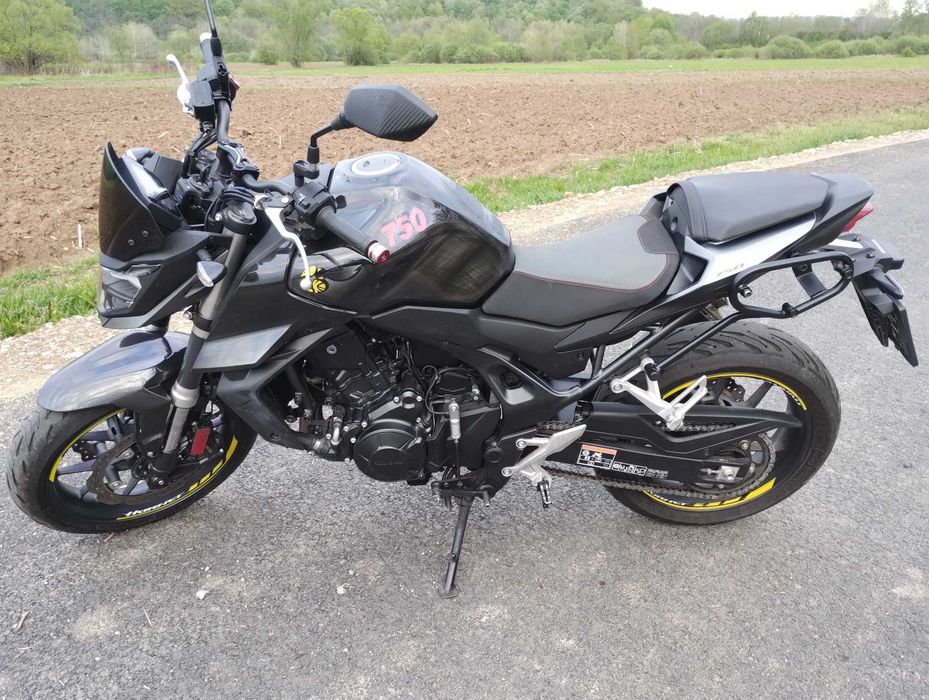 Honda Hornet CB 750 2023 Aerografiata cu 14.000km