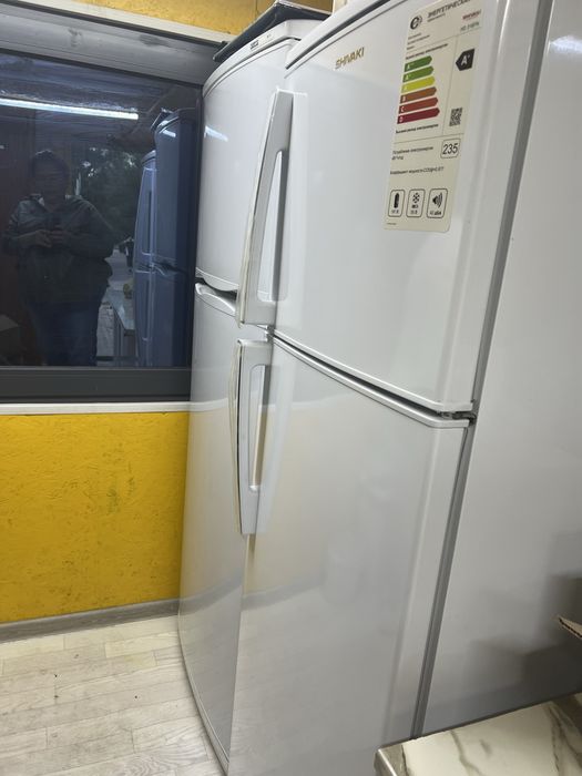 Продаем холодильники атлант и шиваки.