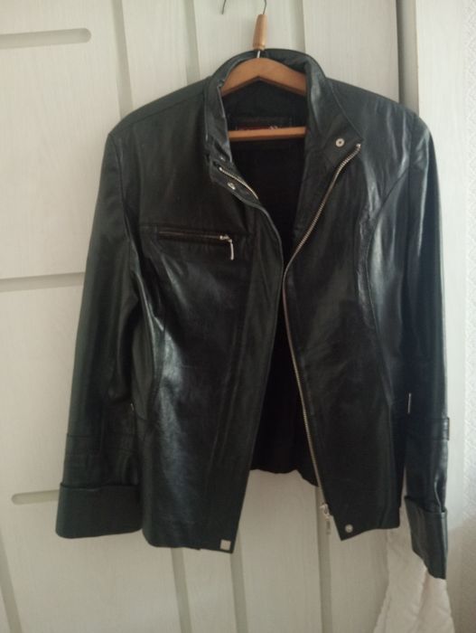 Кожаный пиджак состояние хорошая