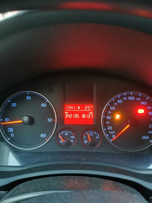 Vând Golf 5! Motor 1.9