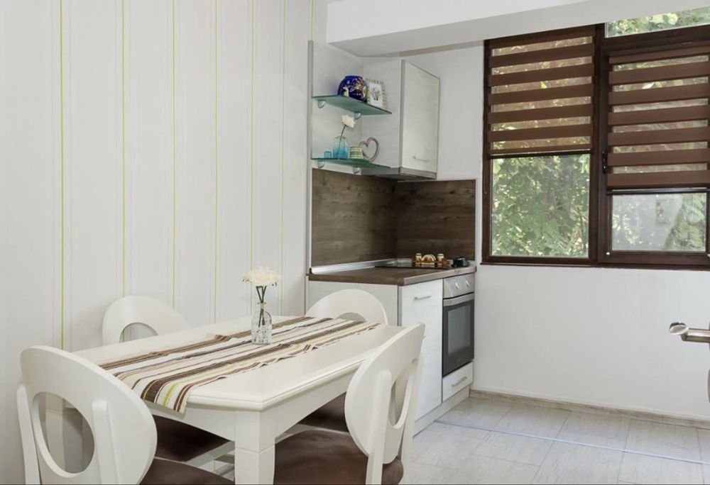 Под наем Чайка 80 м2