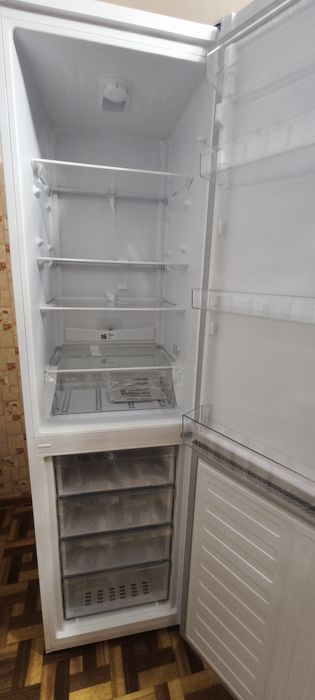 Продам новый холодильник