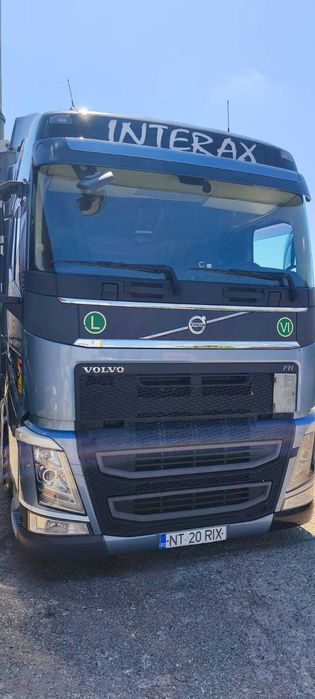 Vand ansamblu cap tractor Volvo FH460 Mega - 2015 + semiremorca Schmitz Vario - 2015 (NT 20+21 RIX)