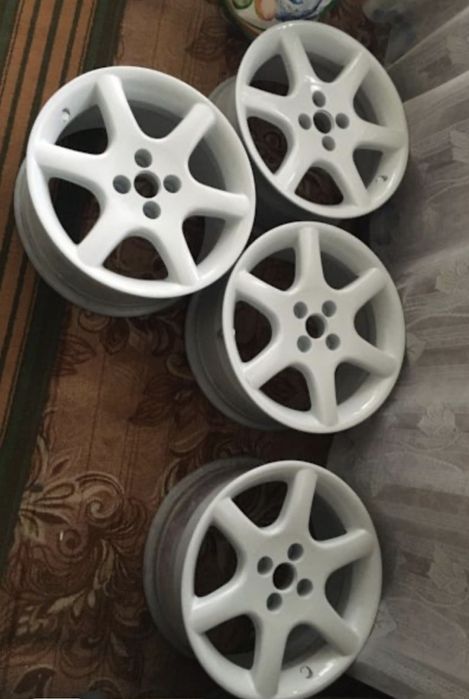 Комплект дисков с резиной