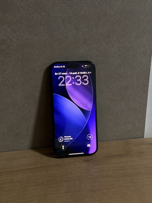 Iphone 15 Pro 256Gb - с коробкой и со шнуром Type C