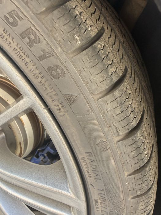 Vand sau schimb jante bmw r18 cu jante r17