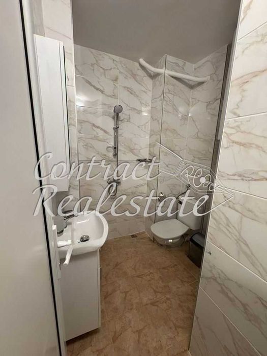 Дава се под наем Едностаен апартамент в Варна, ЖП Гара - 40 кв.м за 350 € - Снимка #4