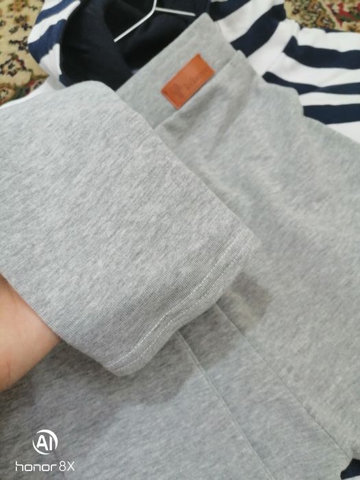 Женская спартифний костюм.