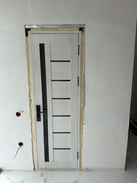 Продается бечи глаз и двери межу комнатная