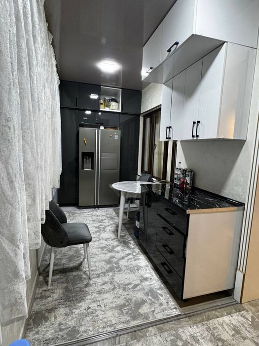 мирзо-улугбек феруза продается 4-х комнатная квартира