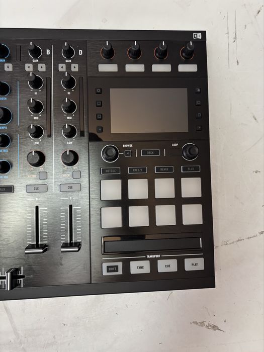 Consola DJ Traktor KONTROL S5